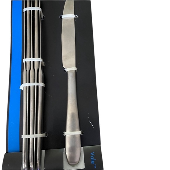 One Package of 6 Oneida Vale Stainless Steel Dinner Knives - Picture 6 of 7